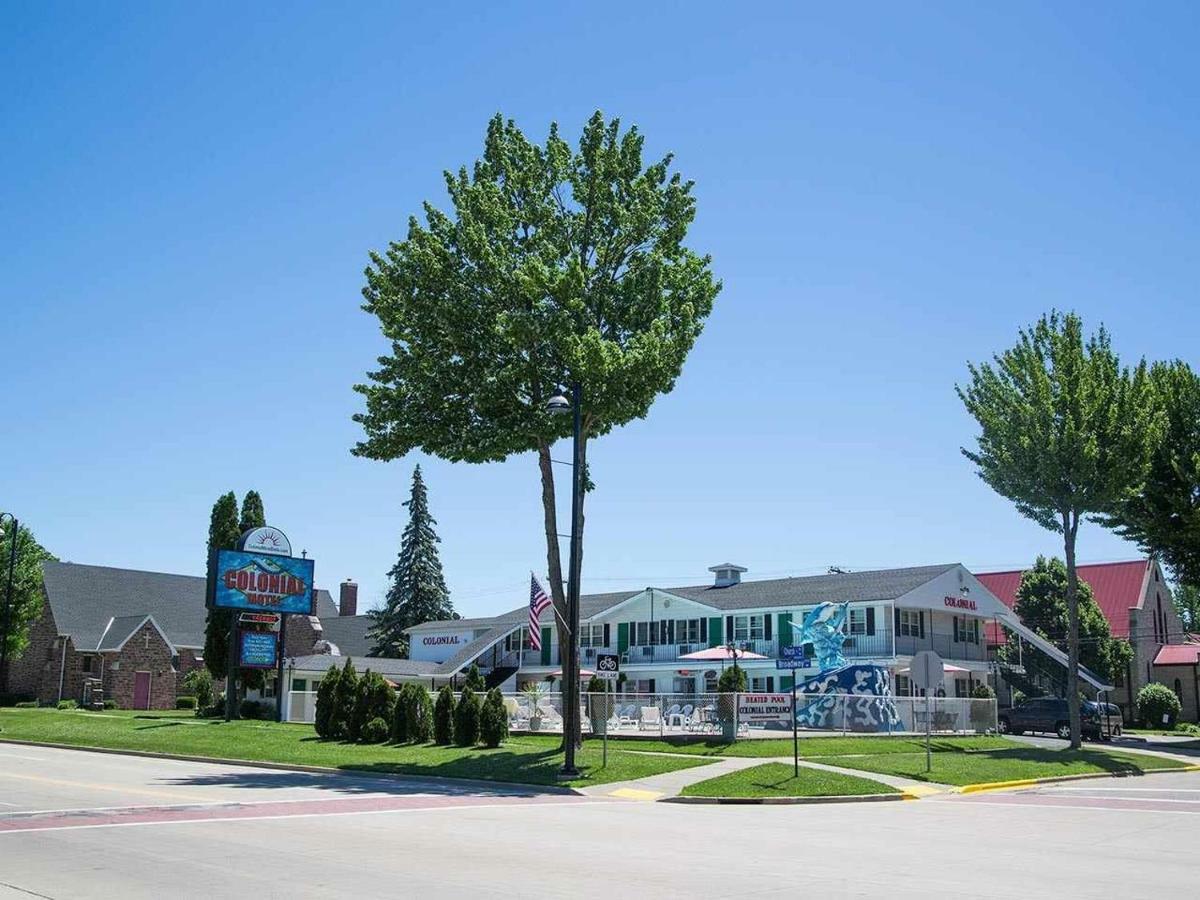 Colonial Motel 威斯康星戴尔 外观 照片