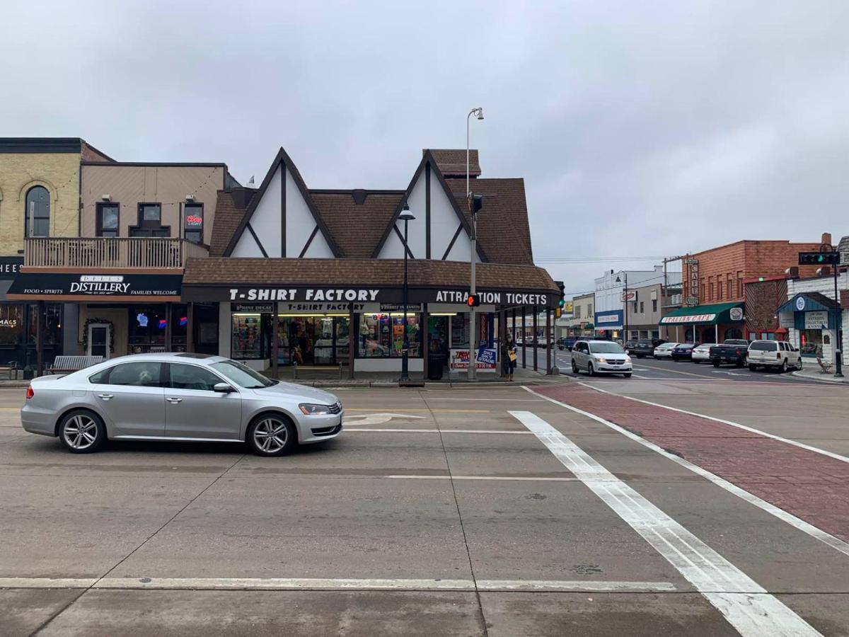 Colonial Motel 威斯康星戴尔 外观 照片